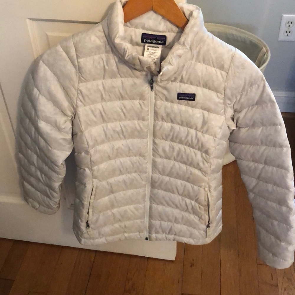 Girls White Patagonia Down Sweater Jacket